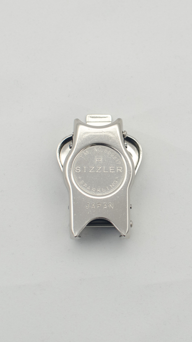 Sizzler Beer Saver & Bottle Opener