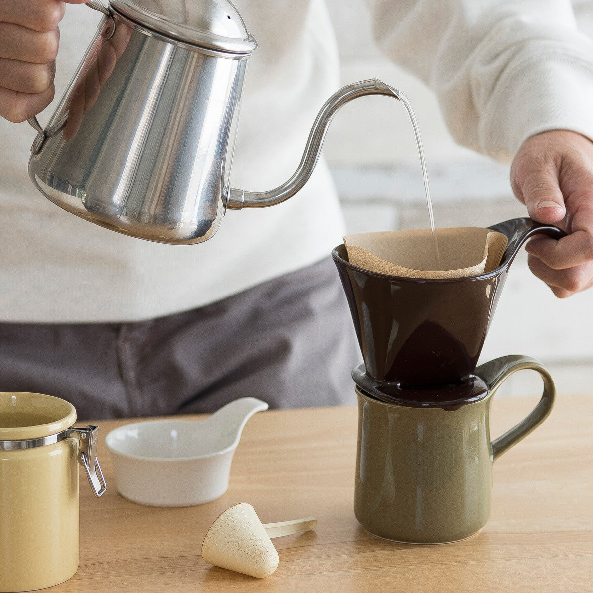 Ceramic Pour-Over Serving Pot – ECOVIBE