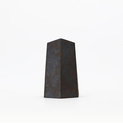 FUTAGAMI Brass  Bookend - Koma Shape　(Black Mottled)