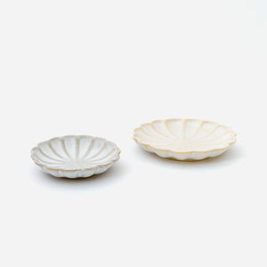 Kiku Chrysanthemum Plate Small - Onishi Rakusai