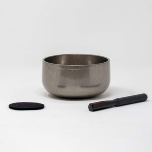 Musourin Orin Japanese Singing Bowl Oboro Silver Finish 4.76 in – KYUJO-Hand Bells-Kyujo-santoku nyc