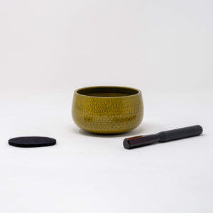 Tenyu Orin Japanese Singing Bowl Matcha Lacquer Finish 3.57 in – KYUJO-Hand Bells-Kyujo-santoku nyc